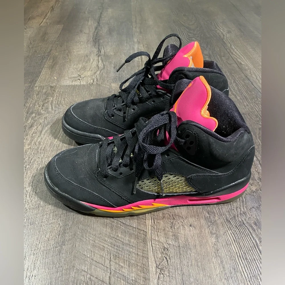 JORDAN 5 Retro Sneakers